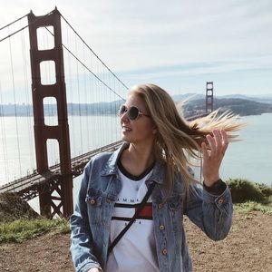 Meet your Posher, Demi